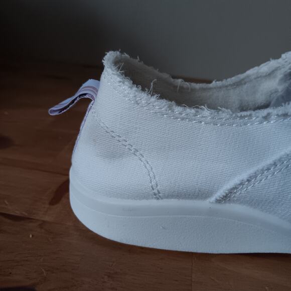 Vionic Beach Pismo 6.5 Wide Casual Beach Sneaker: Canvas, Cream NEW WITH DEFECTS - Picture 14 of 14